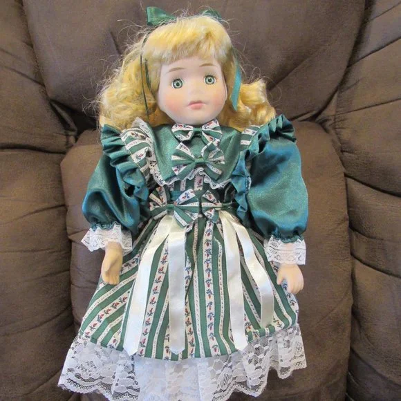 ASHLEY COLLECTIBLE | Toys | Ashley Collector Doll Brinns Collectible Porcelain  Doll 7 Green Dress 27 | Poshmark